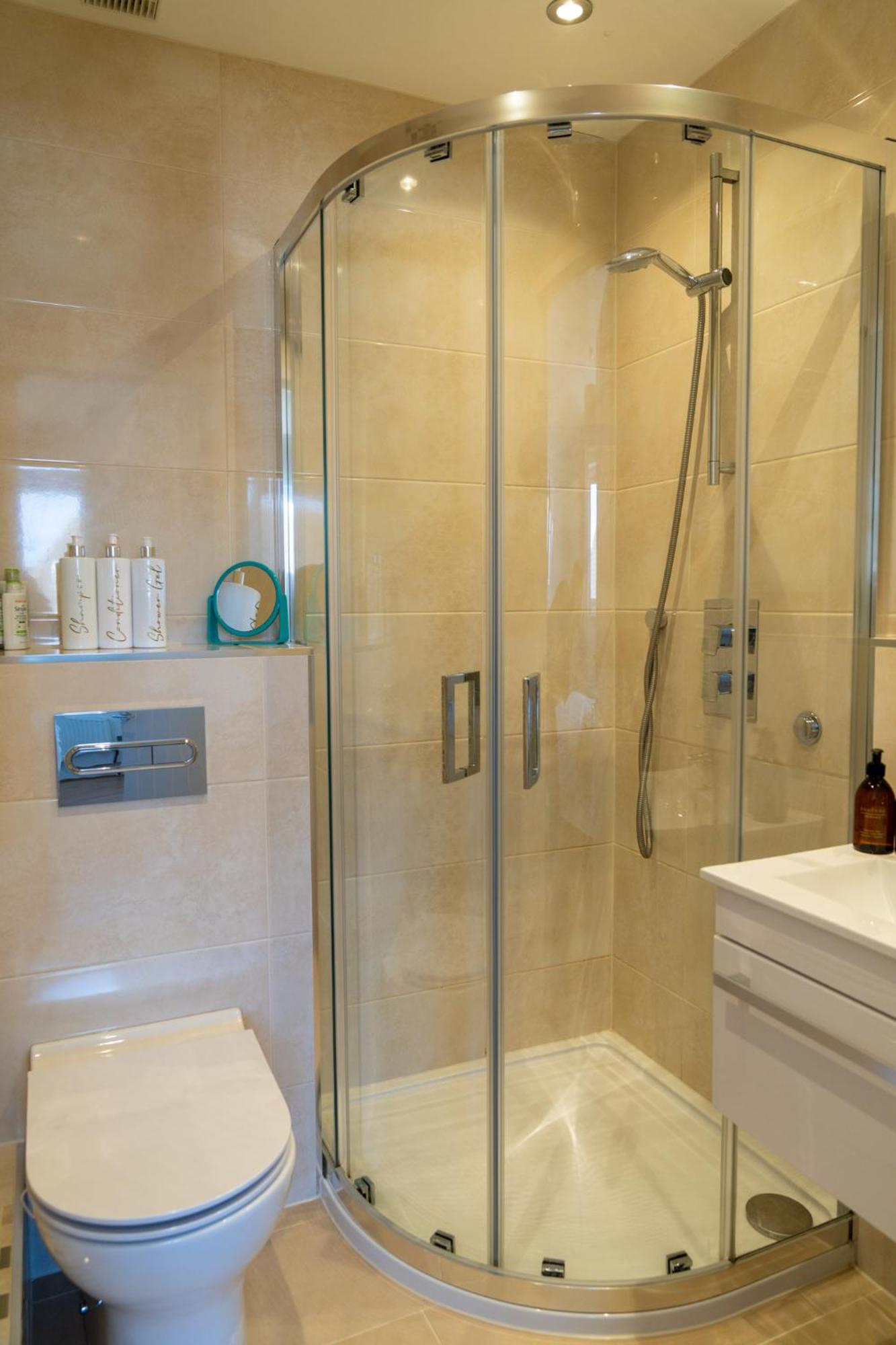 Trethvor House Ensuite Double With Free Parking In Quiet Residential Area Homestay Padstow
